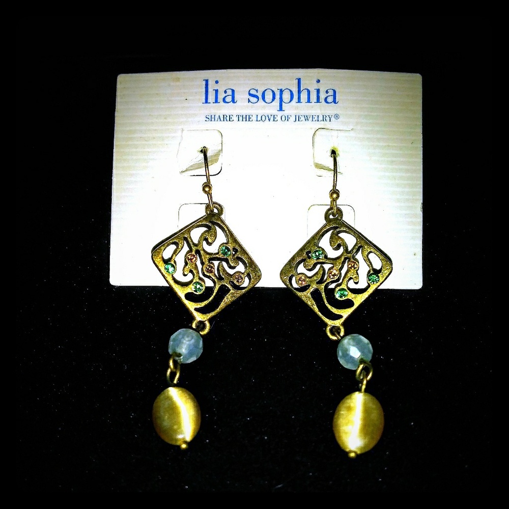 **NWT** Dangle Earrings With Colored Crystals
